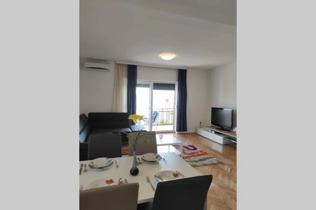 Apartman Belvedere **** نوفي فينودولسكي شقة